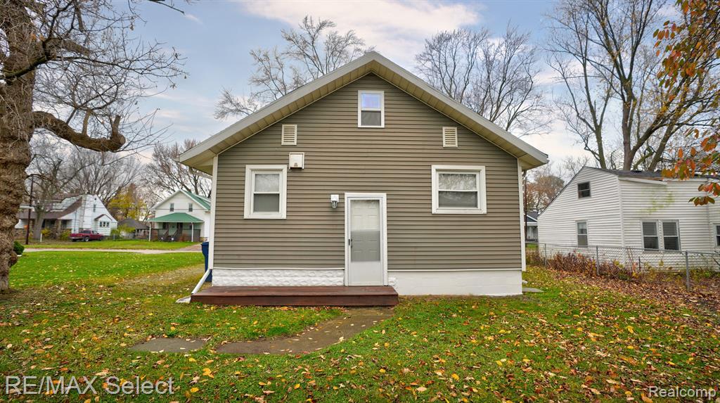 837 Crawford Street, Flint, MI 48507 — Photo 9