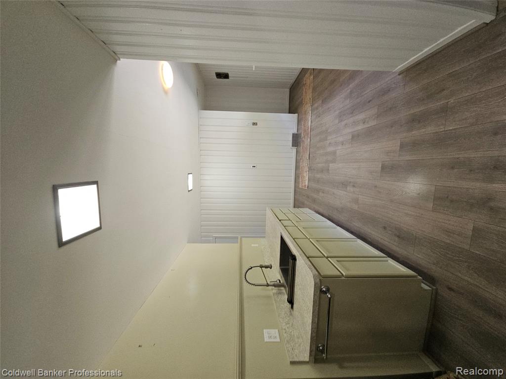 58540 Grand River Avenue, New Hudson, MI 48165 — Photo 36