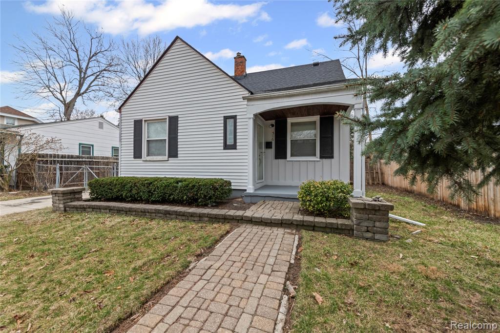 516 E Granet Avenue, Hazel Park, MI 48030 — Photo 4