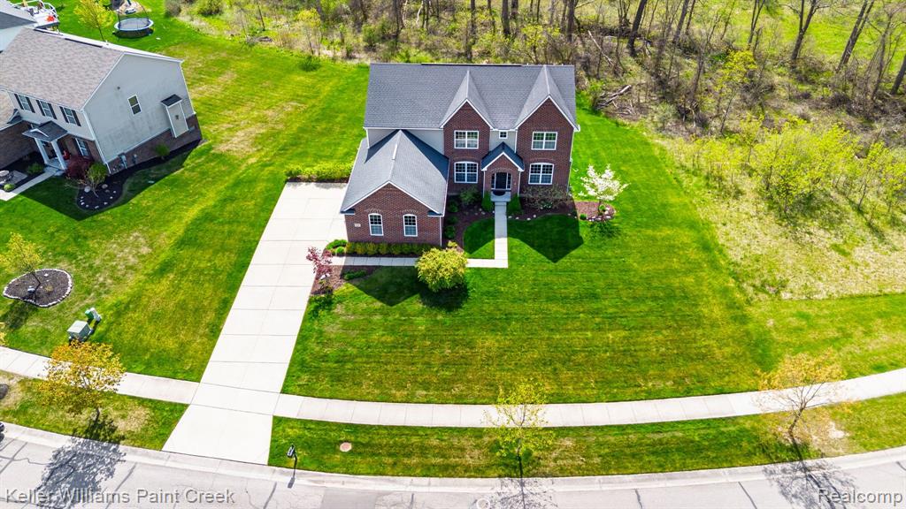 894 Wynstone Circle N, Oakland, MI — Photo 12