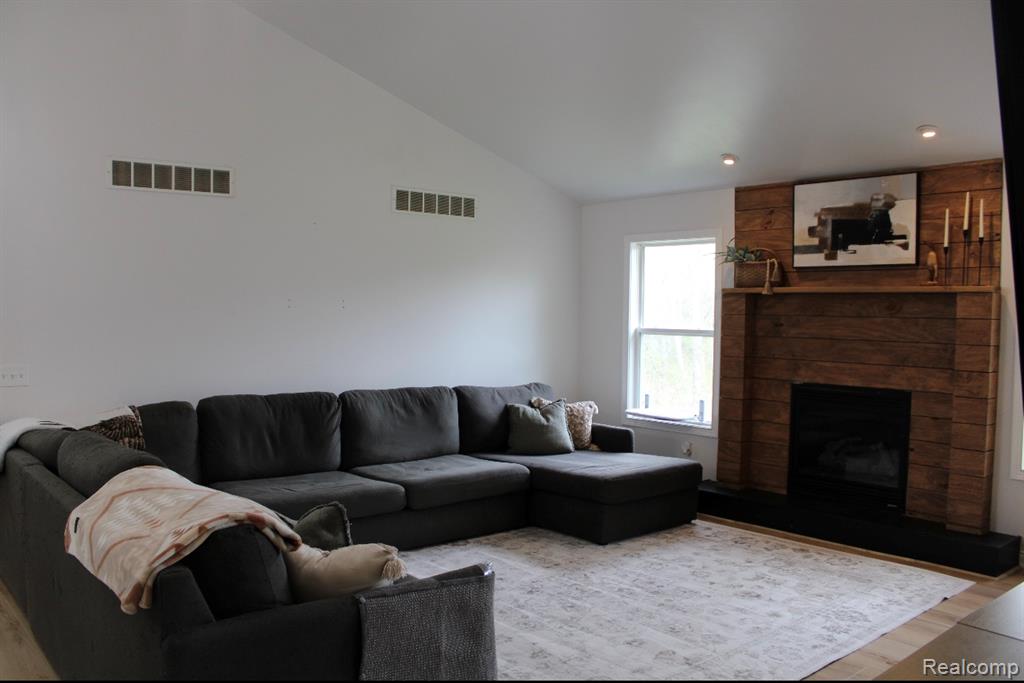 3255 Burning Tree Lane, Attica, MI 48412 — Photo 7
