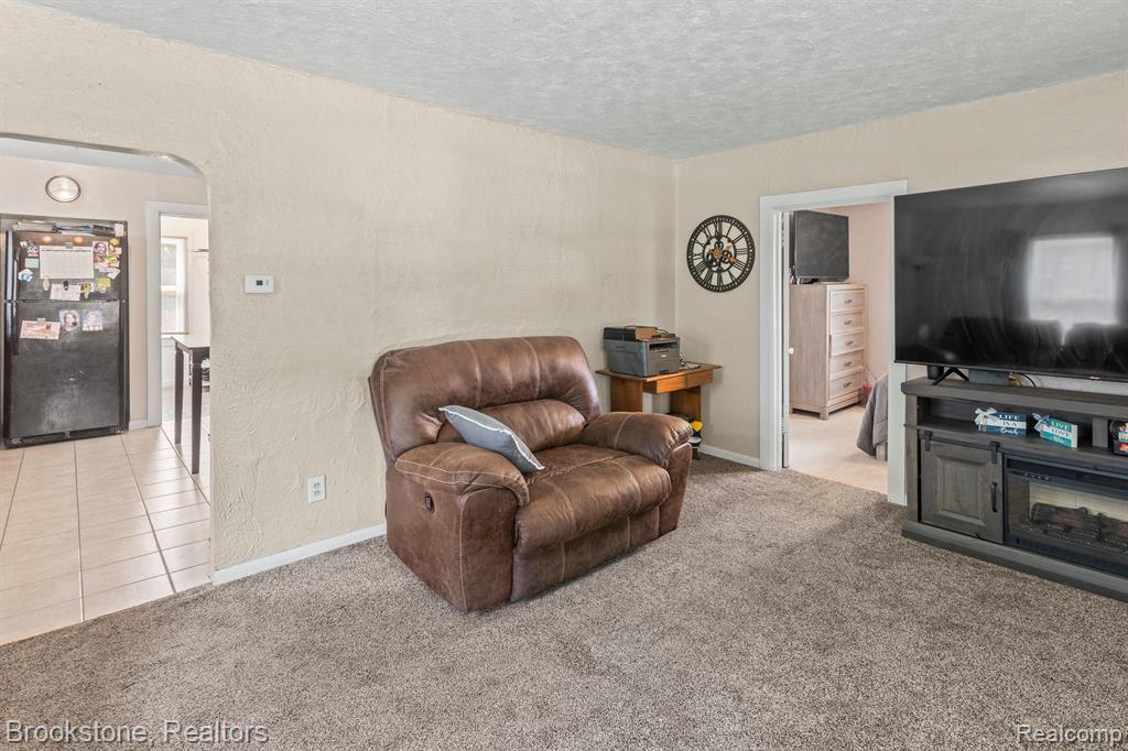 6235 DALLAS Street, Monroe, MI 48161 — Photo 4