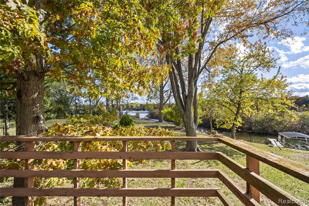 6675 Langtoft Street, West Bloomfield, MI 48324 — Photo 47