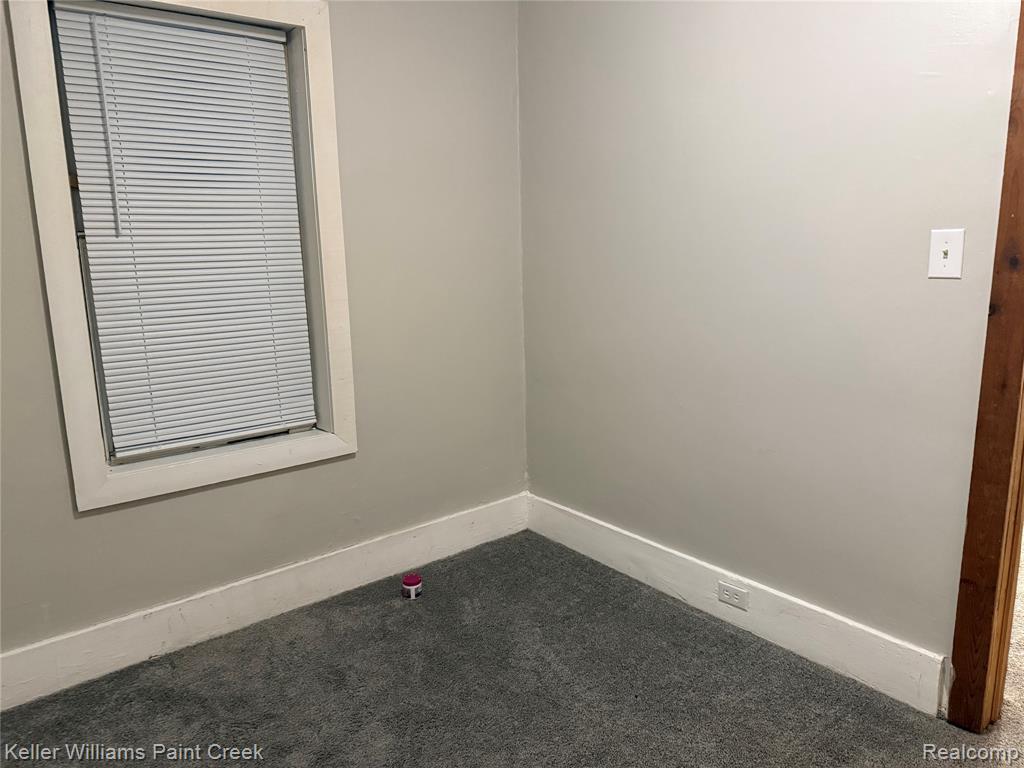 8643 LOZIER Avenue, Warren, MI 48089 — Photo 10