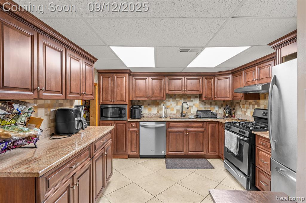 6422 Jonathon Street, Dearborn, MI 48126 — Photo 20