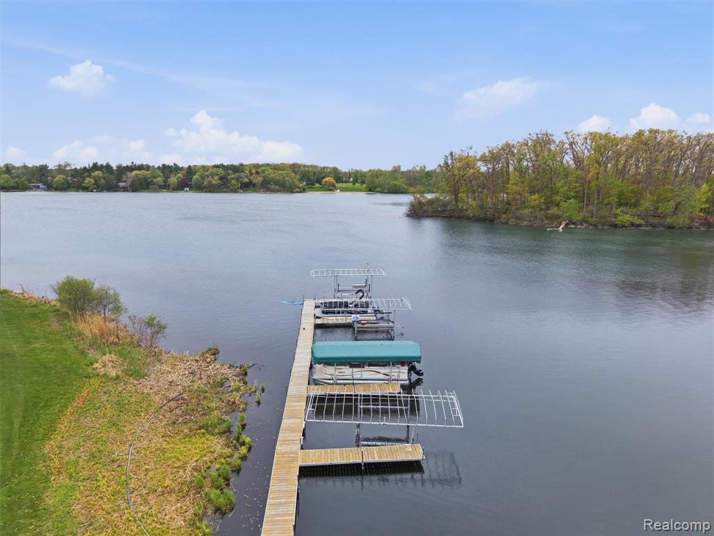 23 Chateaux Du Lac, Fenton, MI 48430 — Photo 55