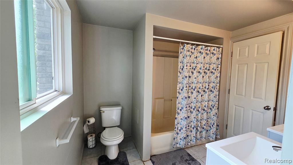 1695 Stoddard Road, Columbus, MI — Photo 21