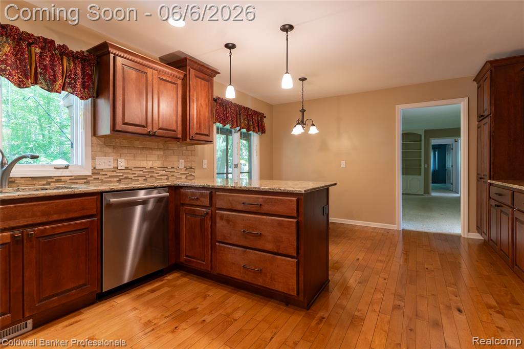 3969 Braeburn Drive, Norton Shores, MI 49441 — Photo 9