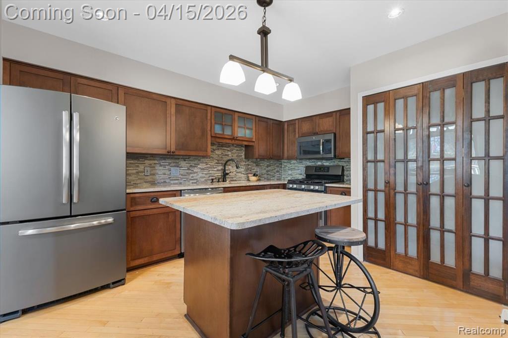 630 Ashley Circle, Rochester Hills, MI 48307 — Photo 6