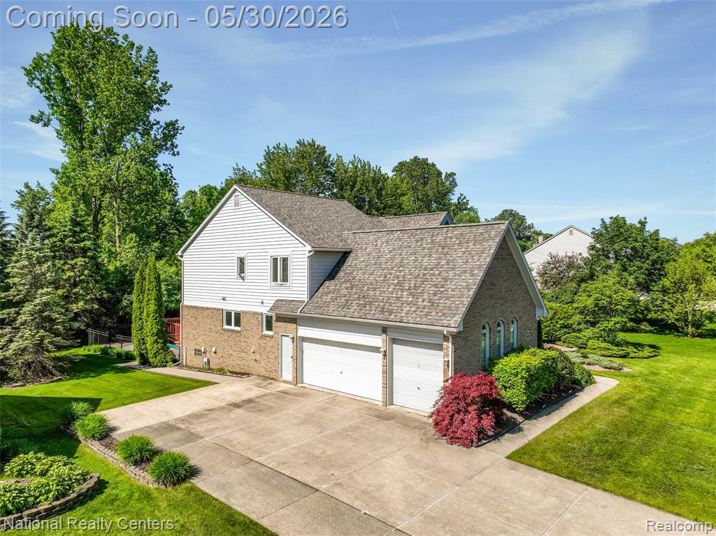 47245 N Pointe Drive, Canton, MI 48187 — Photo 51