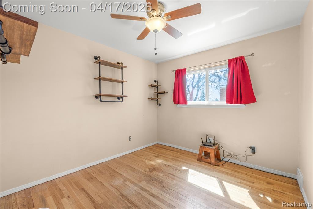8138 Hillcrest Boulevard, Westland, MI — Photo 13