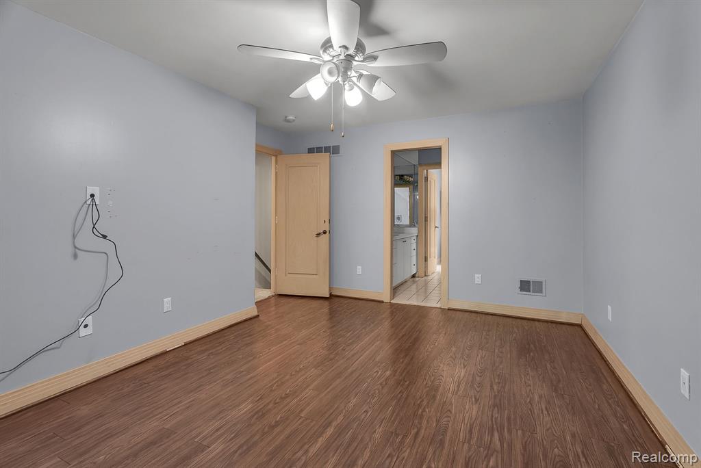 5779 Pinecrest Estates Drive, Ann Arbor, MI 48105 — Photo 48