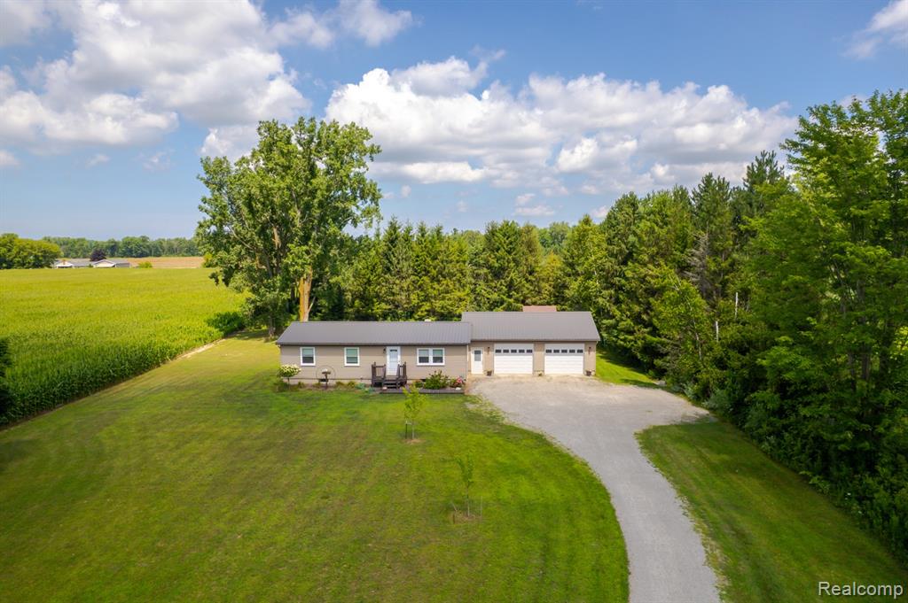 2204 S Van Dyke Road, Bad Axe, MI 48413 — Photo 39