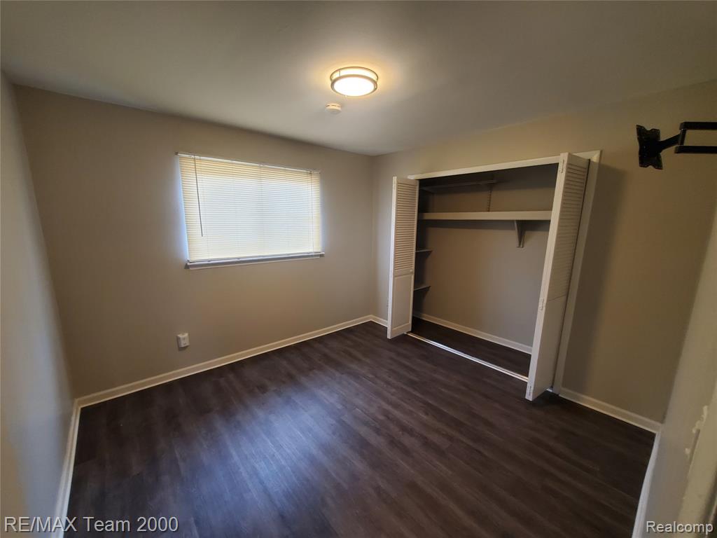5397 JACKSON Street, Dearborn Heights, MI 48125 — Photo 12