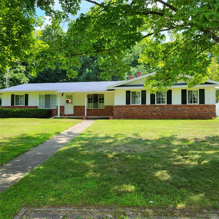 5060 Pinecone Drive, Lapeer, MI 48446 — front exterior