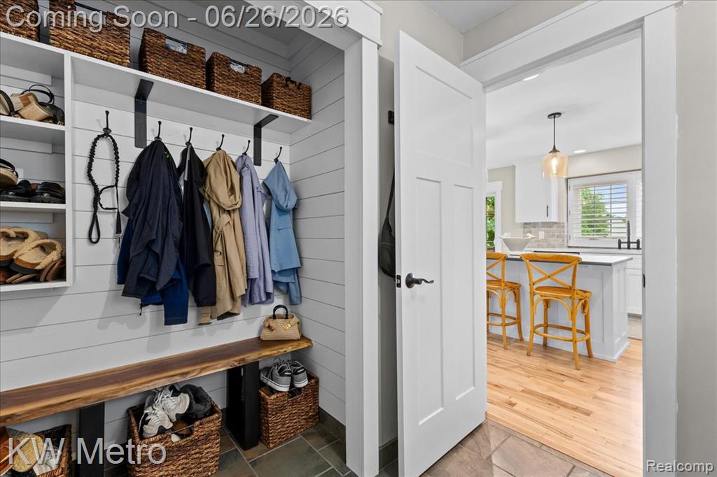 1393 Lake Shore Boulevard, Lake Orion, MI 48362 — Photo 25