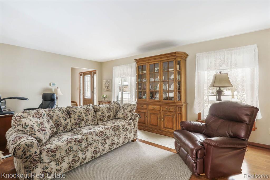 4 MARY LANE COURT, Frankenmuth, MI 48734 — Photo 9