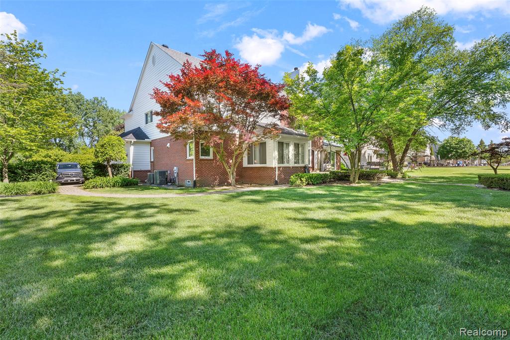 7259 Wadebridge Drive, Canton, MI 48187 — Photo 10