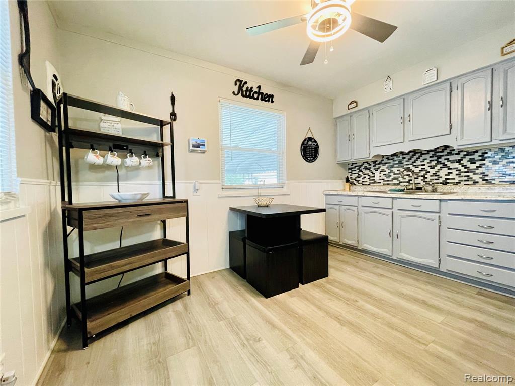 829 Cleveland Avenue, Lincoln Park, MI 48146 — Photo 8