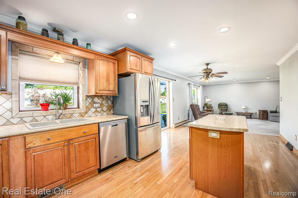 598 Tennessee Avenue, Marysville, MI 48040 — Photo 5