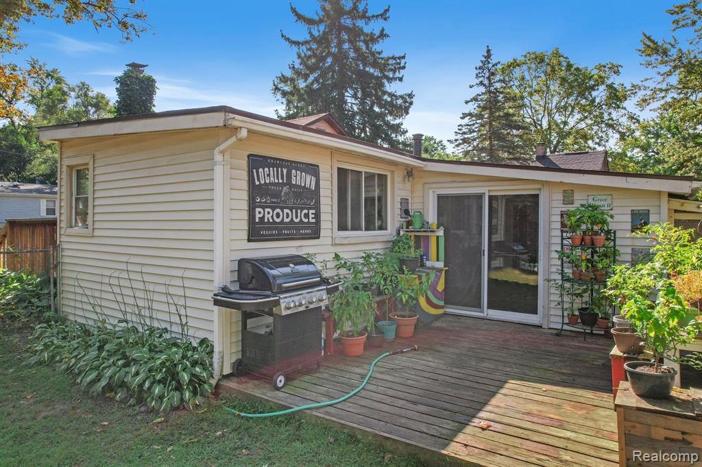 81 N EAGAN Drive, Lake Orion, MI 48362 — Photo 26