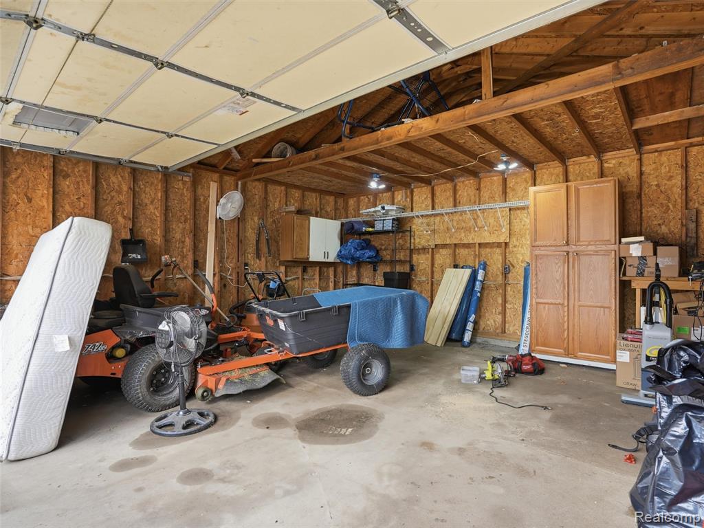 15380 Maxwell Avenue, Plymouth, MI 48170 — Photo 27