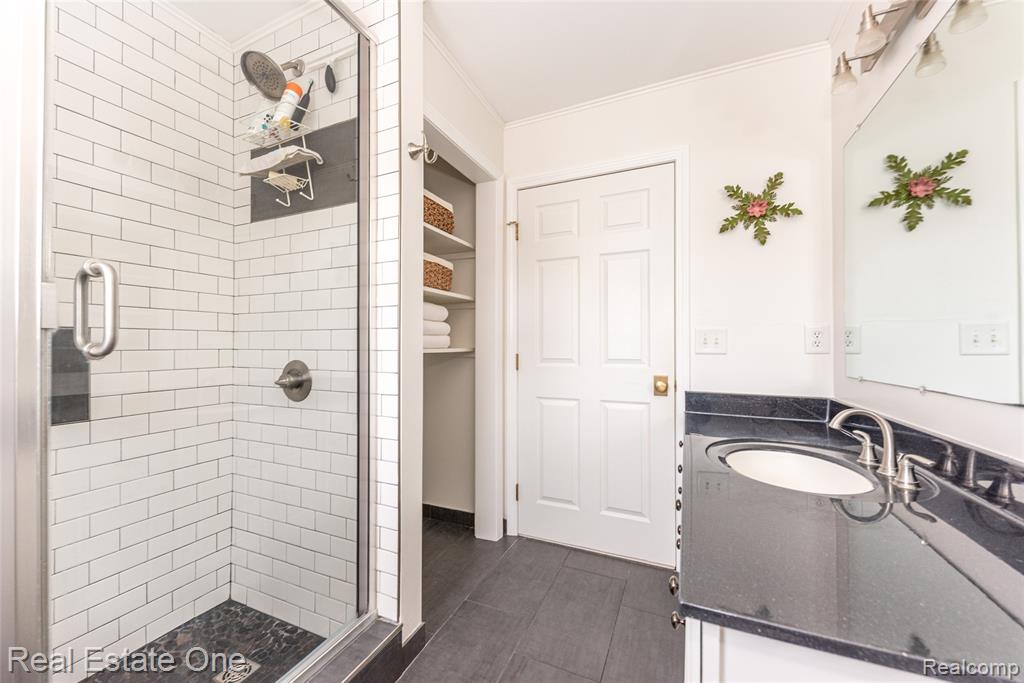 9410 Maple Run Court, Pinckney, MI 48169 — Photo 30