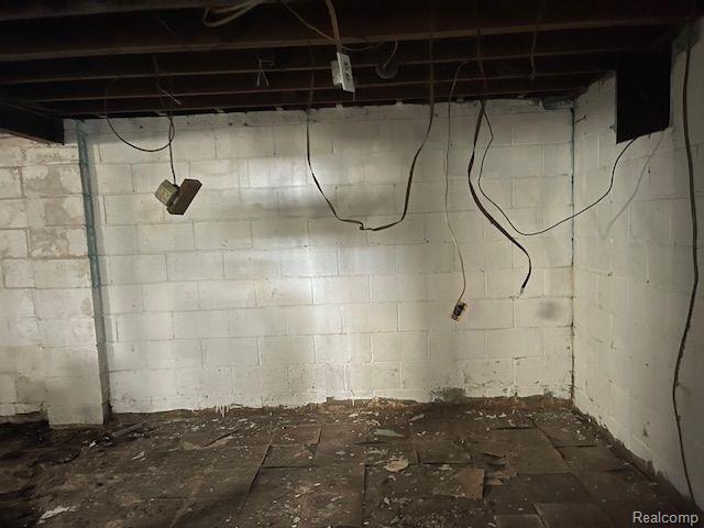 9961 RUTLAND Street, Detroit, MI 48227 — Photo 14