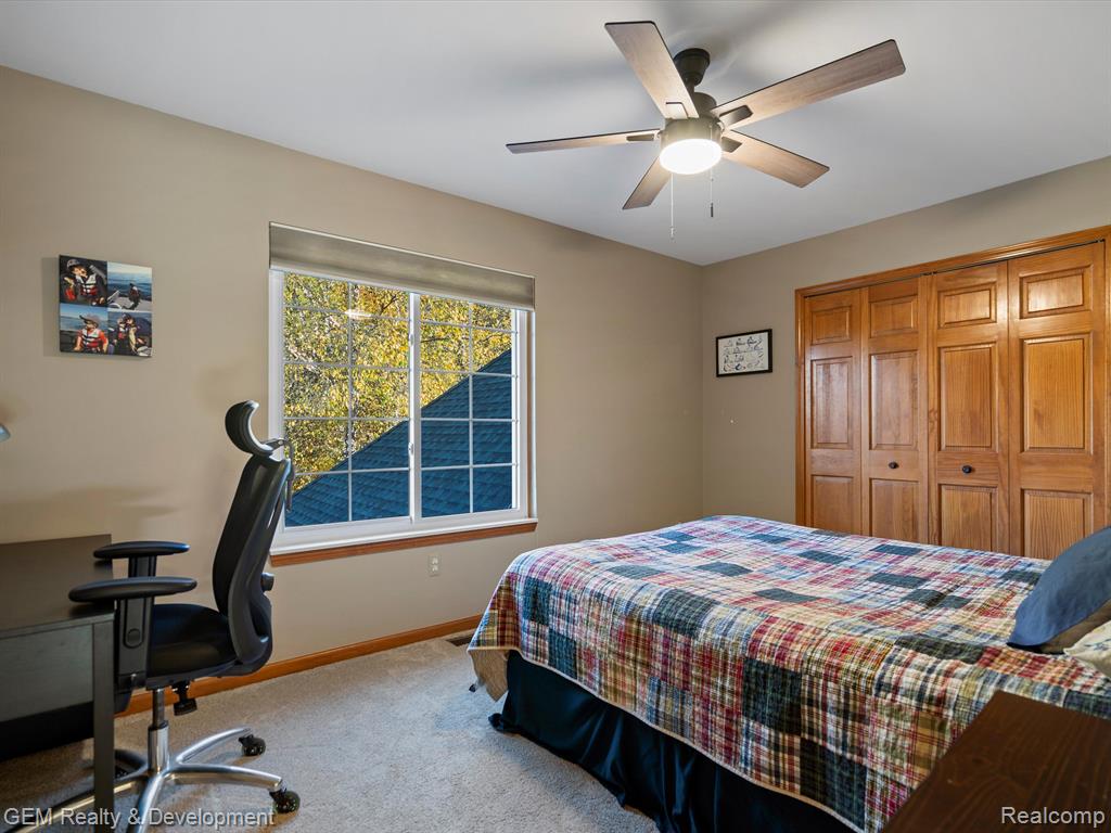 4163 DELPHINE Drive, Wixom, MI 48393 — Photo 24