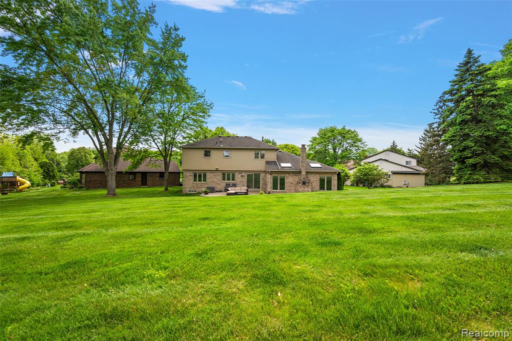 6730 Whiting Drive, Troy, MI 48098 — Photo 4