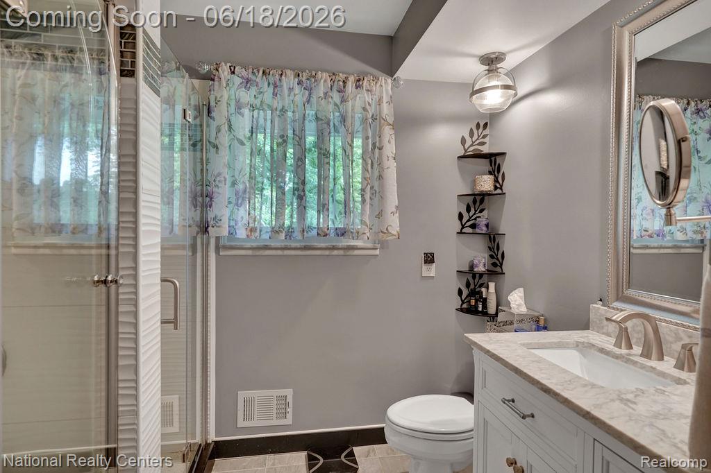 53147 Villa Circle, Utica, MI 48316 — Photo 24