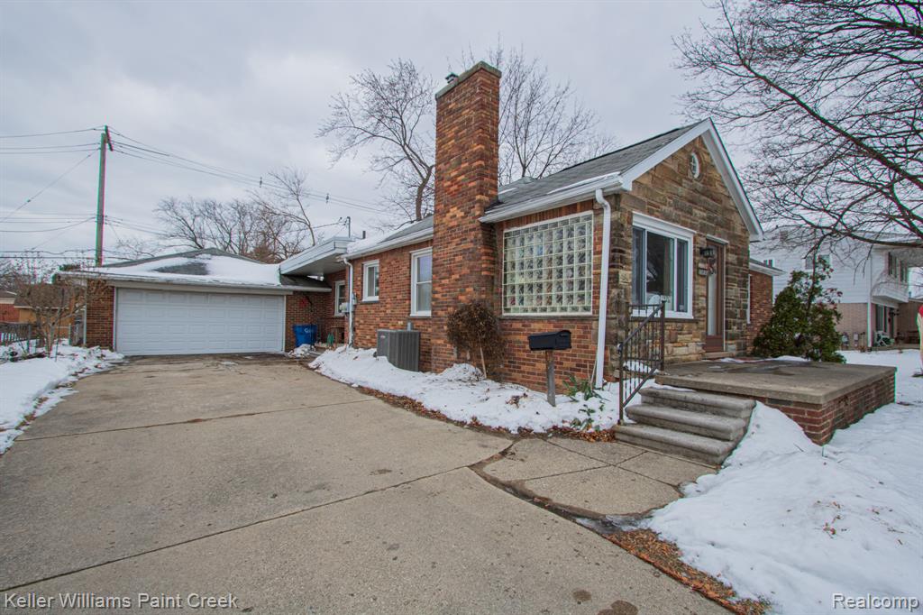 4926 E 12 Mile Road, Warren, MI 48092 — Photo 2