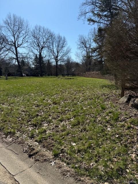 5926 Hunters Ridge Drive, Washington, MI — Photo 2