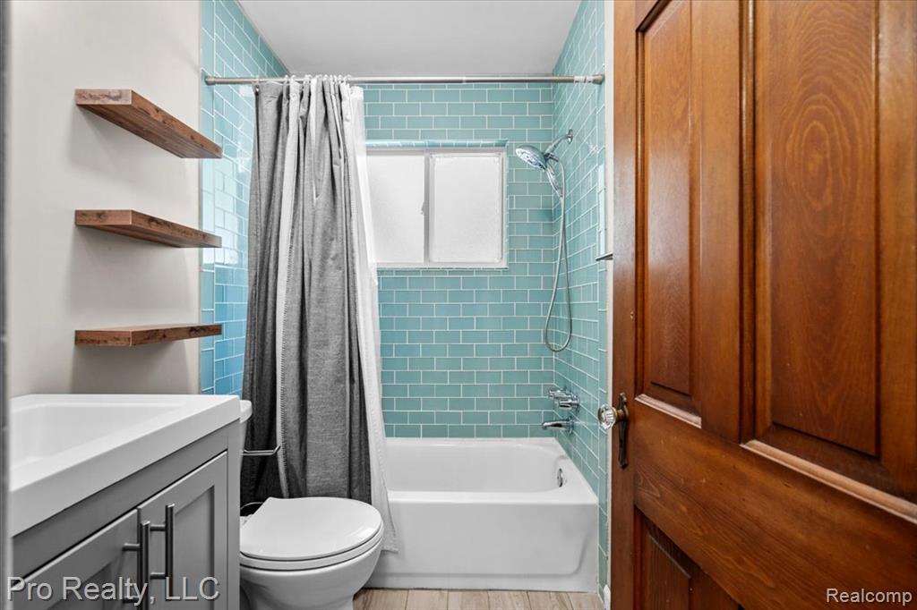715 N Altadena Avenue, Royal Oak, MI 48067 — Photo 19