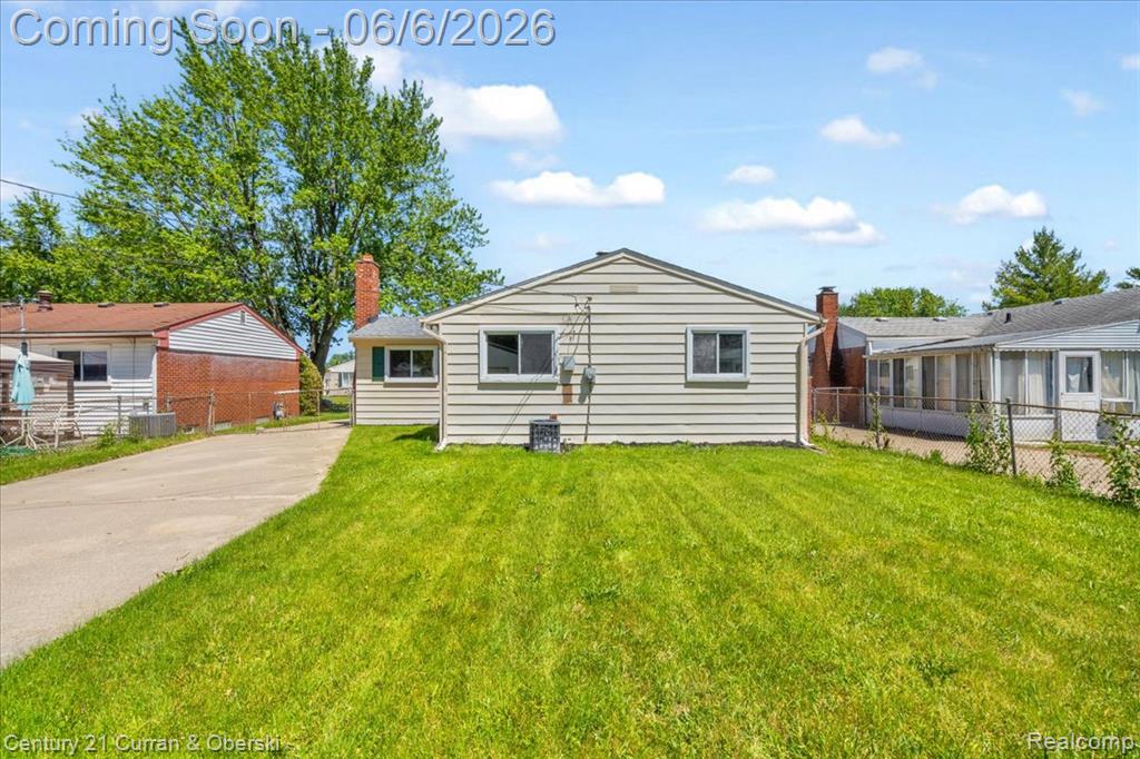 9426 Chamberlain Street, Romulus, MI 48174 — Photo 24