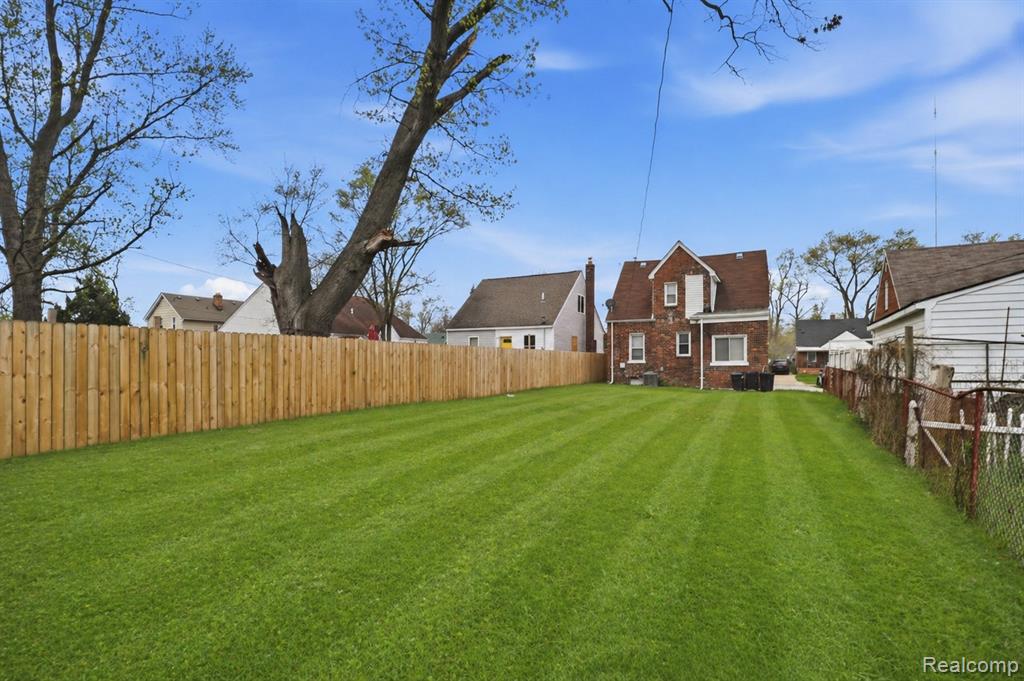 21412 Reimanville Avenue, Ferndale, MI 48220 — Photo 27
