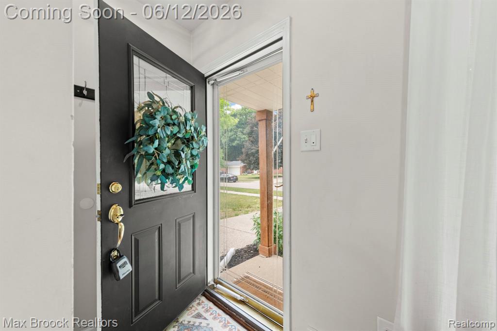 14474 Oxford, Plymouth, MI 48170 — Photo 3