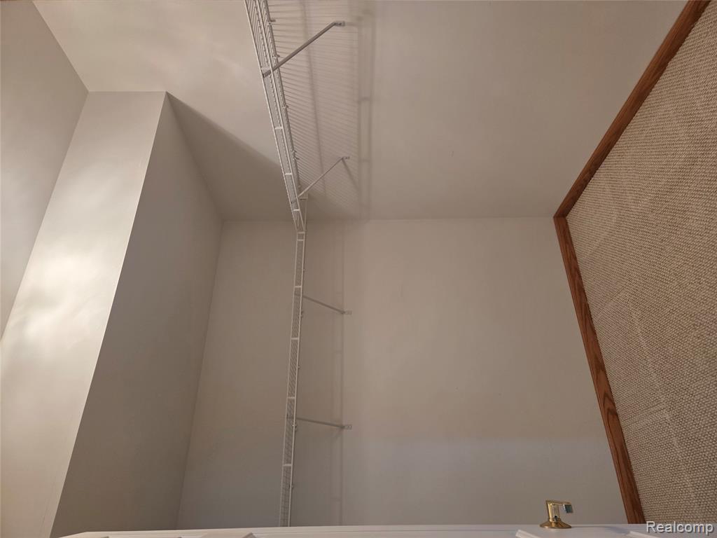 6102 Doveplum Drive, Brighton, MI 48116 — Photo 22