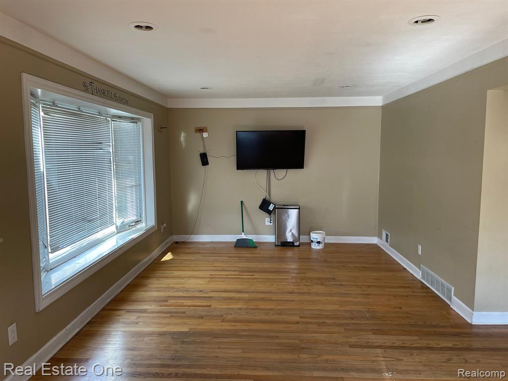 4413 18TH Street, Wyandotte, MI 48192 — Photo 6