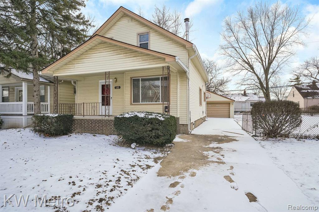580 CAMDEN Street, Ferndale, MI 48220 — front exterior