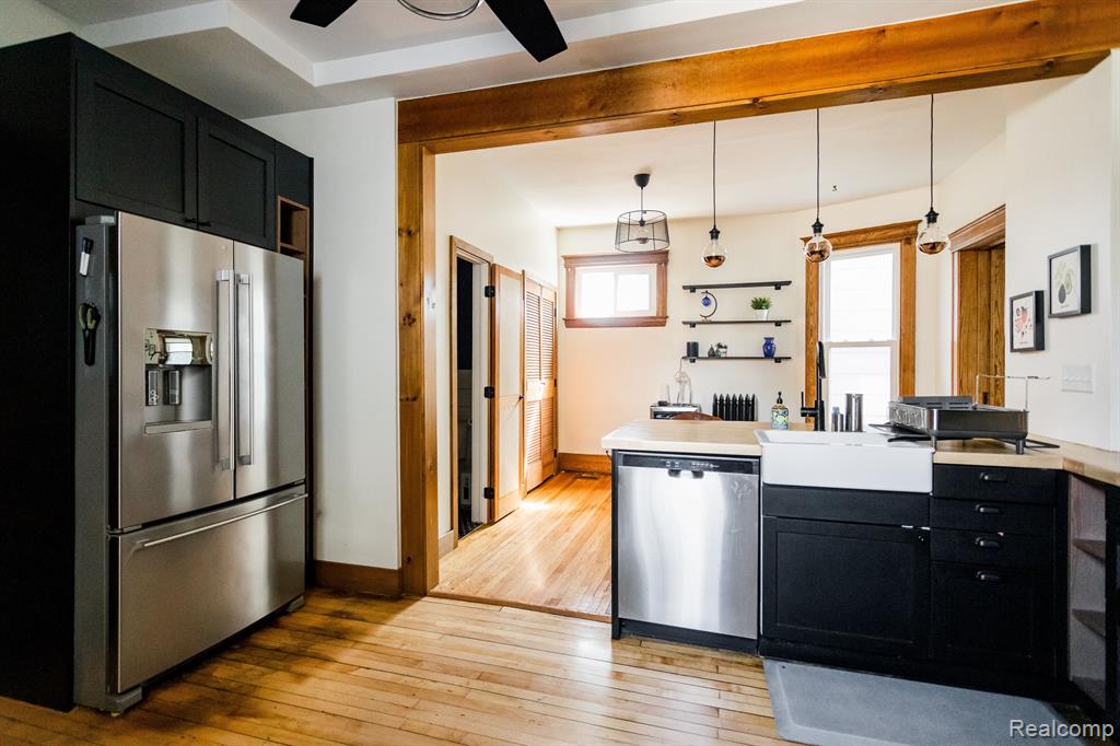 1020 FERDINAND Street, Detroit, MI 48209 — Photo 42