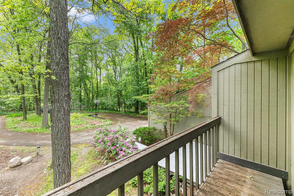 5130 Whitlow Court, Commerce Twp, MI 48382 — Photo 26