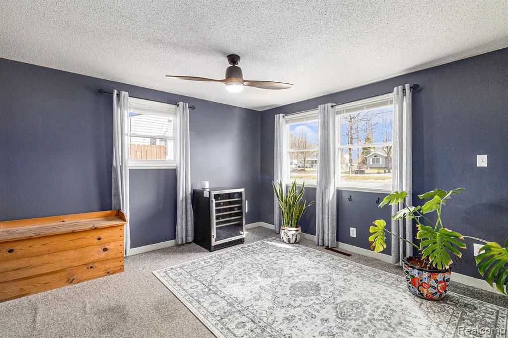 4230 BRISTOLWOOD Drive, Flint, MI 48507 — Photo 6