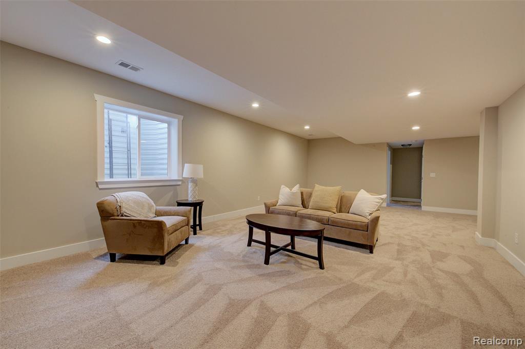 601 BIRKDALE, Howell, MI 48843 — Photo 16