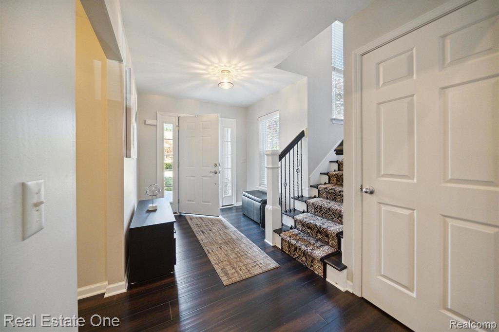 791 Milford Glen Court, Milford, MI 48381 — Photo 18