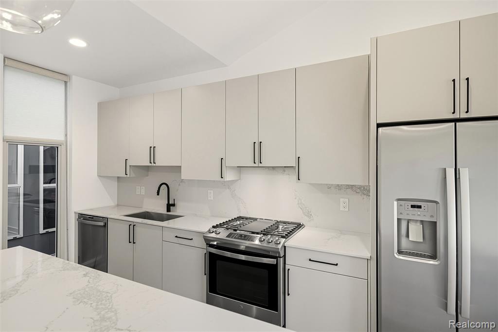 2835 Brush Street, Detroit, MI 48201 — Photo 15