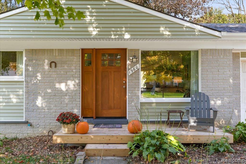 1960 VALLEY Drive, Ypsilanti, MI 48197 — Photo 4