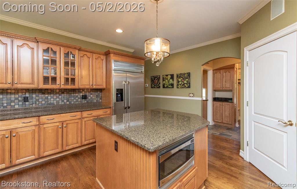 9811 KINGSTON POINTE, Clarkston, MI 48348 — Photo 33