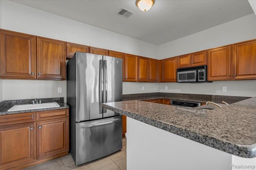 831 Plum Village Drive, Monroe, MI 48161 — Photo 32
