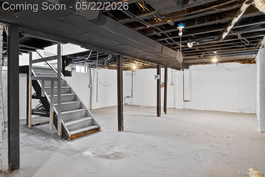 9160 Winthrop Street, Detroit, MI 48228 — Photo 33